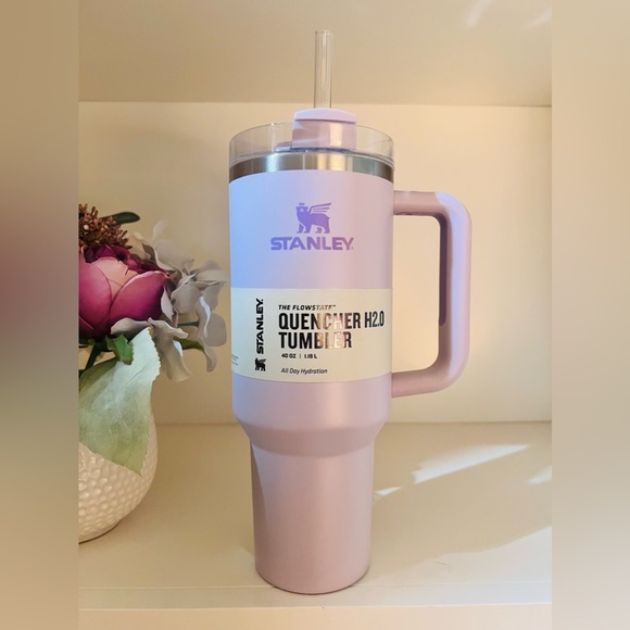 🎉LAST PIECE🎉Stanley 40 oz. Quencher H2.0 FlowState Tumbler Orchid - Picture 1 of 9